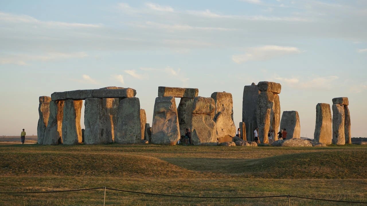 英国白金汉宫、巨石阵自助游 ｜皇家辉煌与远古奇迹之旅 - RobinGO Tours