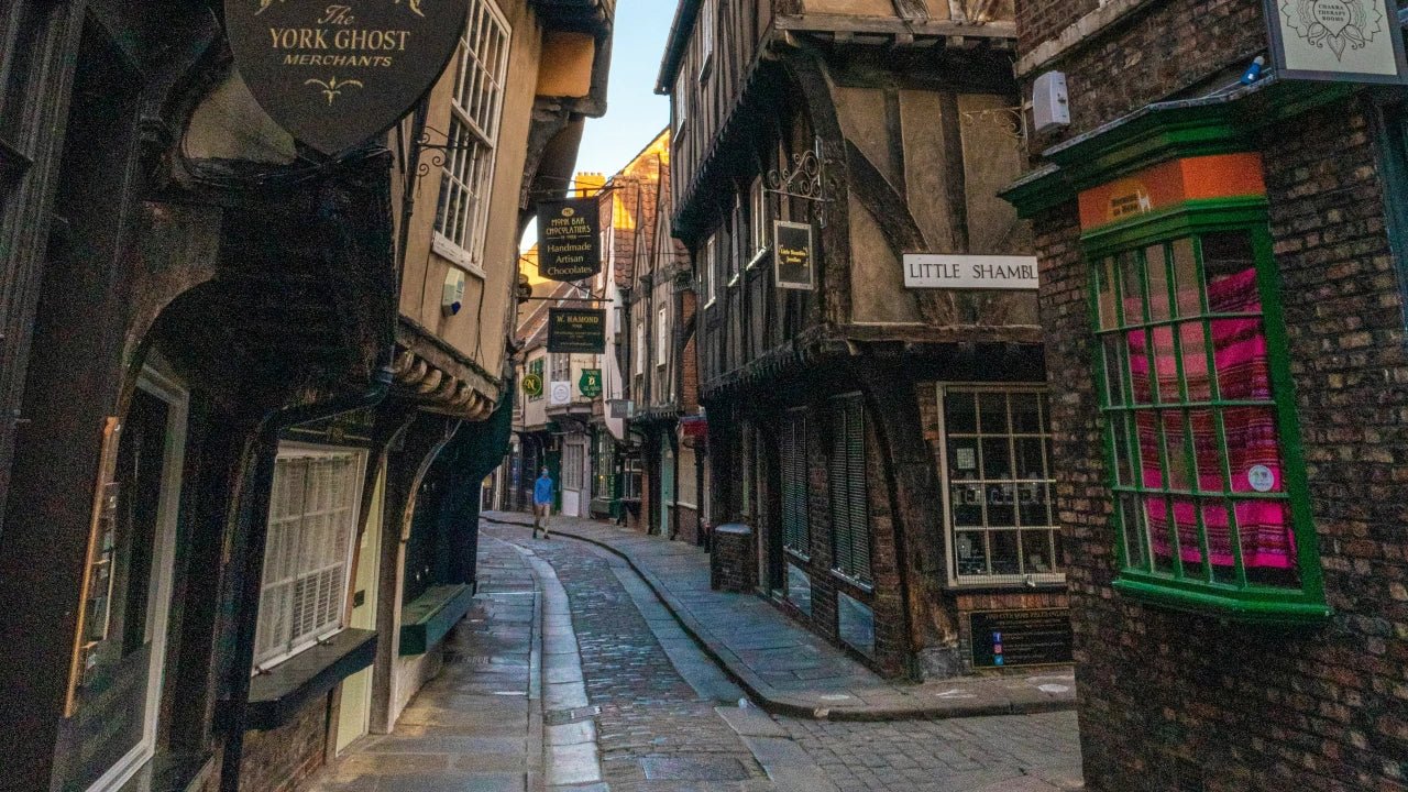 英国约克、霍华德城堡或塞尔比教堂中文一日游｜曼城往返 - RobinGO Tours